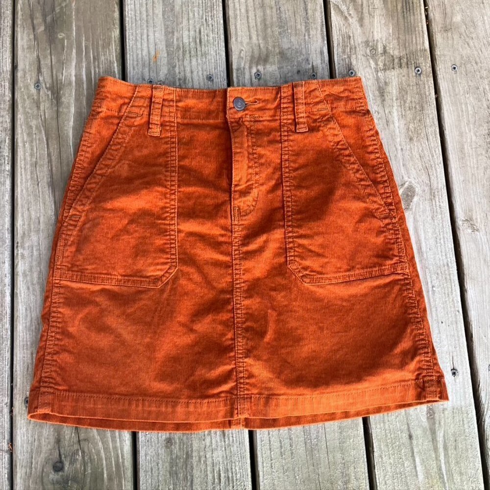 Old Navy Skirt -Terracota Color Burnt Orange A Line size 0 corduroy